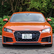 アウディ TT 新型（S lineパッケージ）