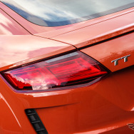 アウディ TT 新型（S lineパッケージ）
