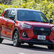 ダイハツ ロッキー（写真は17インチ装着車）