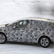 BMW 2シリーズ アクティブツアラー 次期型プロトタイプ（スクープ写真）