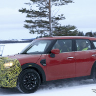 MINI クロスオーバー 改良新型プロトタイプ　スクープ写真