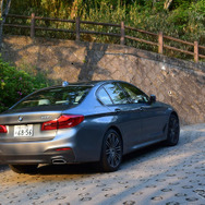 BMW 523d M Sport。大阪～奈良を結ぶ国道308号線暗峠への登り。