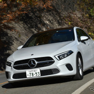 メルセデスベンツ Aクラスセダン（A250 4MATIC）