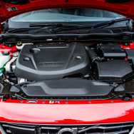 ボルボ V40 D4 Rデザイン