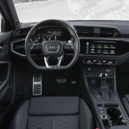 アウディ RS Q3 新型