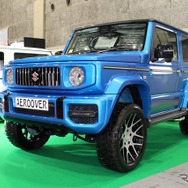 AERO OVERのジムニーはAERO OVER G62ボディキットを用いてＧクラス風のデザインを再現する。