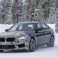 BMW M5 改良新型プロトタイプ スクープ写真