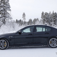BMW M5 改良新型プロトタイプ スクープ写真