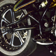 デュアスカラスサイクルス STREET750