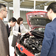 イードの4人の編集長が新型『ヤリス』に試乗、その魅力にせまる。