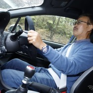 スバルWRX STI EJ20ファイナルエディション を運転する片岡英明