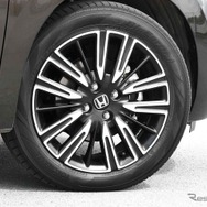 ホンダ フィット 新型（e:HEV LUXE）