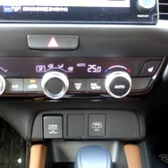 ホンダ フィット 新型（e:HEV LUXE）