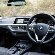 BMW 1シリーズ 新型（118i）