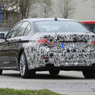 BMW 5シリーズ 改良新型プロトタイプ（スクープ写真）