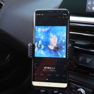 スマホを音源にするのもオーナーの狙い。USB出力をDDCを介してDSPへと伝送する高品位なシステムで音質面にも配慮する。