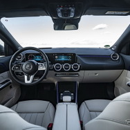 メルセデスベンツ GLA 新型