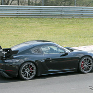 ポルシェ 718 ケイマン GT4 RS 開発車両　（スクープ写真）