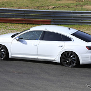 VW アルテオンR 開発車両（スクープ写真）