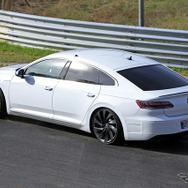 VW アルテオンR 開発車両（スクープ写真）