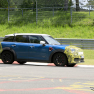 MINI クロスオーバー 改良新型プロトタイプ（スクープ写真）