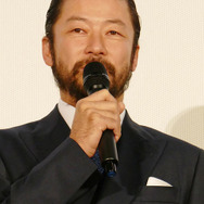 浅野忠信／『母と暮せば』初日舞台挨拶