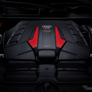 アウディ RS Q8