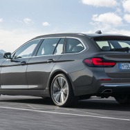 BMW 5シリーズ・ツーリング 改良新型