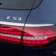 メルセデスAMG E 53 4MATIC+ ステーションワゴン 改良新型
