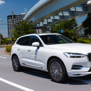 ボルボ XC60 48V ハイブリッド B5