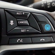 【日産ルークス 新型】プロパイロットのスイッチはステアリングの右側にある