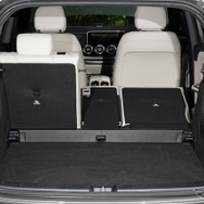 メルセデスベンツ GLA 新型