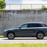 ボルボ XC90 B5