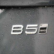 ボルボ XC90 B5 テイラードウール エディション