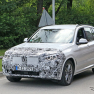 BMW X3 改良新型プロトタイプ（スクープ写真）