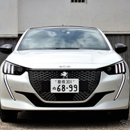 プジョー 208GT Line