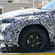BMW X1 次期型プロトタイプ（スクープ写真）