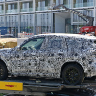 BMW X1 次期型プロトタイプ（スクープ写真）