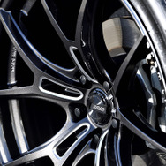 モデル名：レイズ GRAM LIGHTS 57FXZ／推奨サイズ：20×9.5ＪInset35 5H-114.3 ※チューナーサイズ／カラー：スーパーダークガンメタ／タイヤサイズ：255/45R20