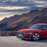 アウディ S6