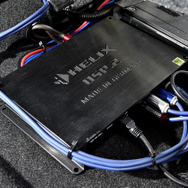 車室内のサウンドをコントロールするDSP。各種機能を駆使してレベルの高いサウンドを実現