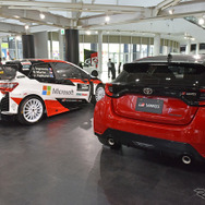 トヨタ GRヤリス RZ“High Performance”（右）とヤリスWRC