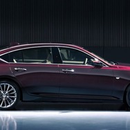 キャデラック CT5