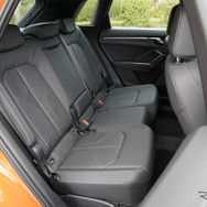 アウディ Q3 新型（Q3 35 TDI quattro S line）