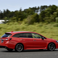 従来型のスバル レヴォーグ STI Sport