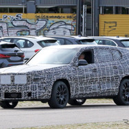 BMW X8 市販型プロトタイプ（スクープ写真）