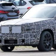 BMW X8 市販型プロトタイプ（スクープ写真）