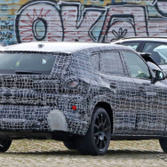 BMW X8 市販型プロトタイプ（スクープ写真）
