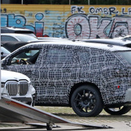 BMW X8 市販型プロトタイプ（スクープ写真）