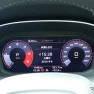 アウディQ3スポーツバック 35 TDI quattro S line